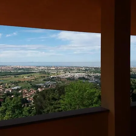 Bed & Breakfast Villa Gialla Mommio