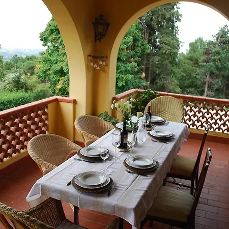 Villa Gialla