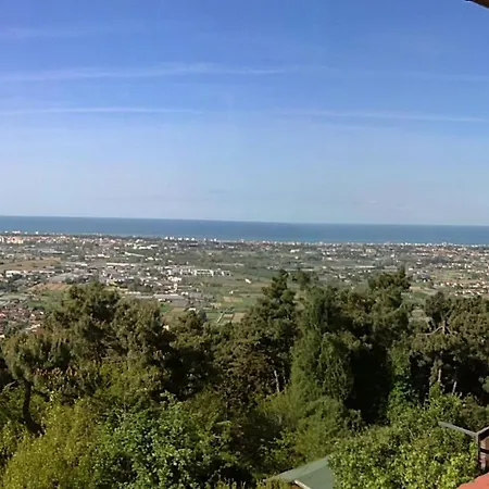 Villa Gialla Mommio