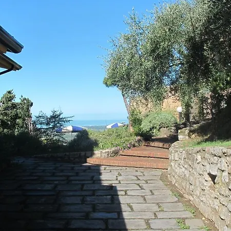 Villa Gialla Bed & Breakfast